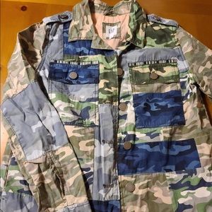 Gap utility army print jacket